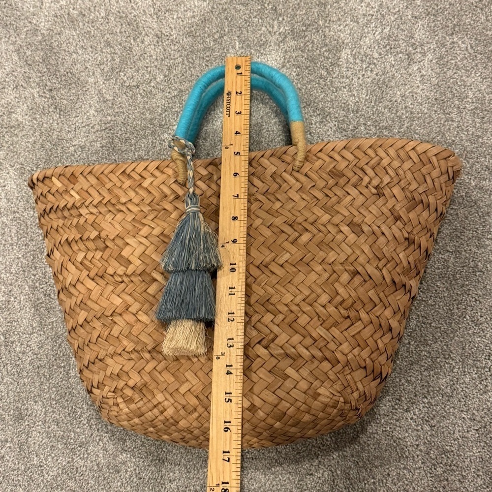 Kayu St. Tropez tote large blue handles and tassel straw basket bag - Picture 9 of 9